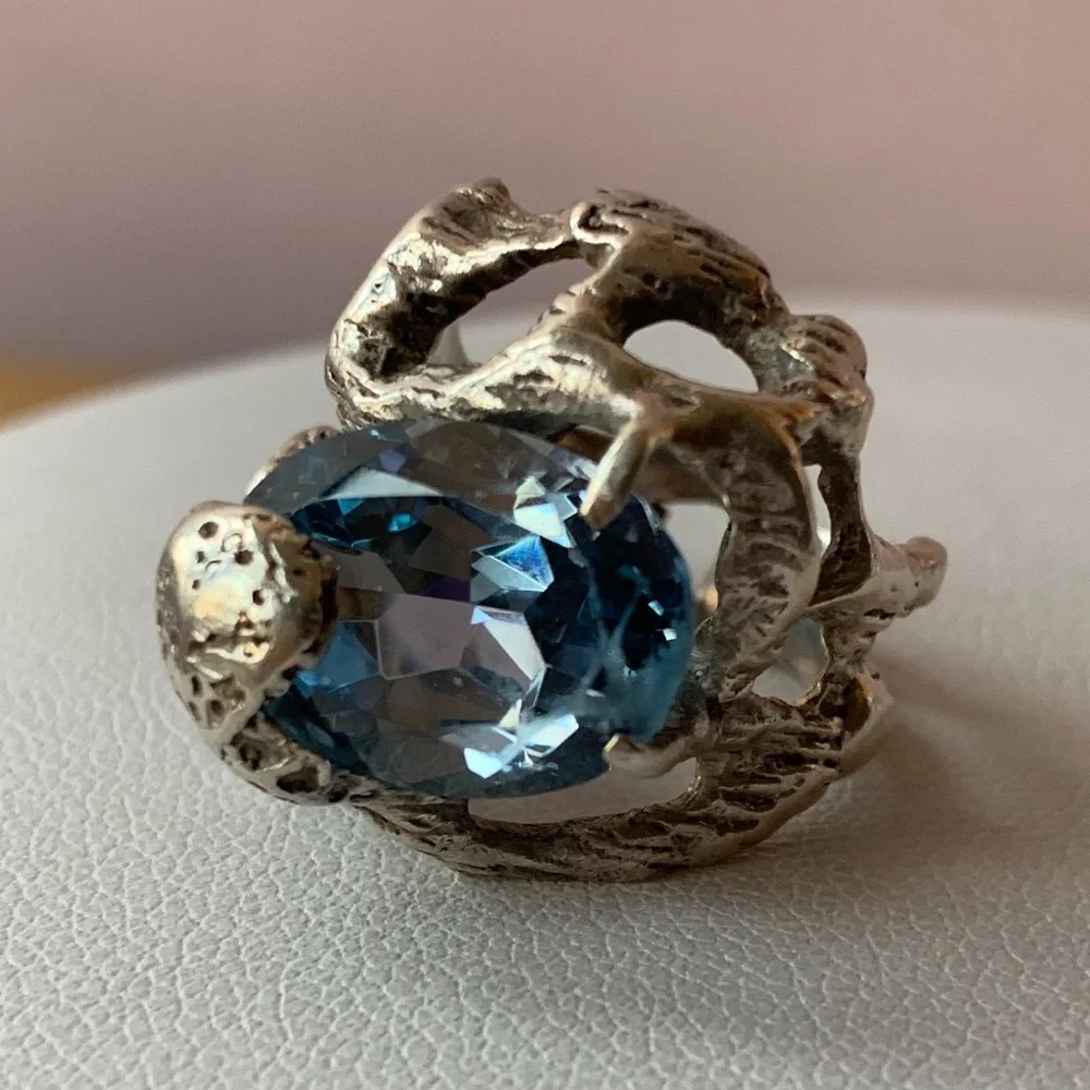 VINTAGE 925 STERLING SILVER BLUE SPINEL RING